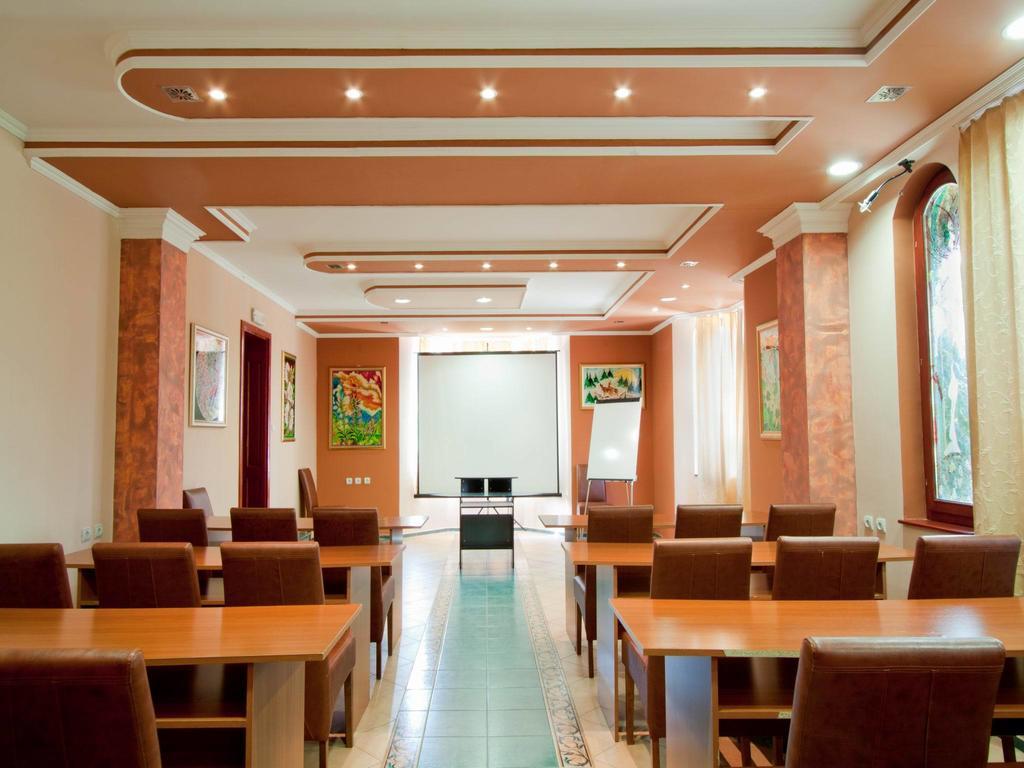 Vinski Dvor ปาลิช ภายนอก รูปภาพ